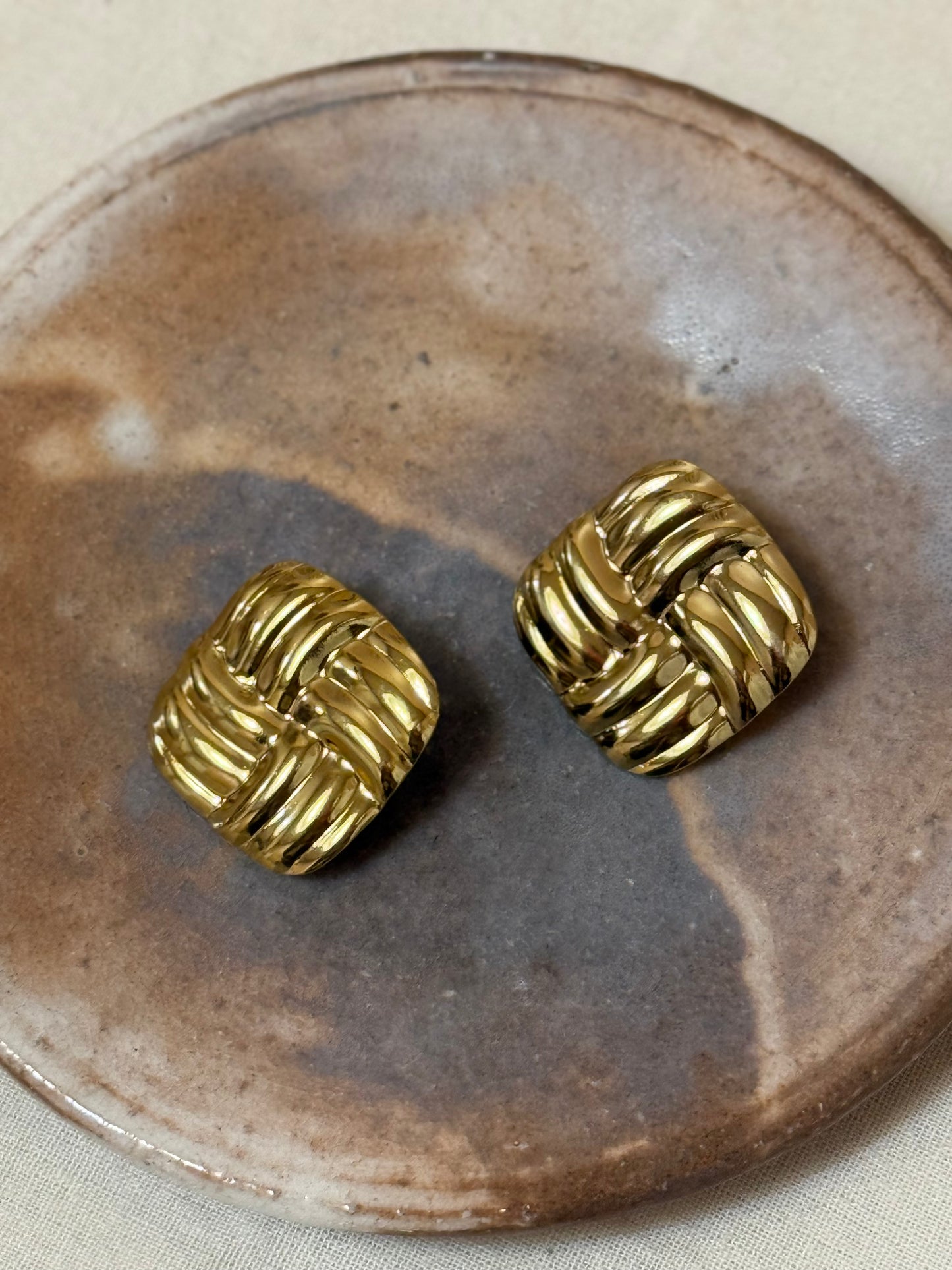 Weave Studs