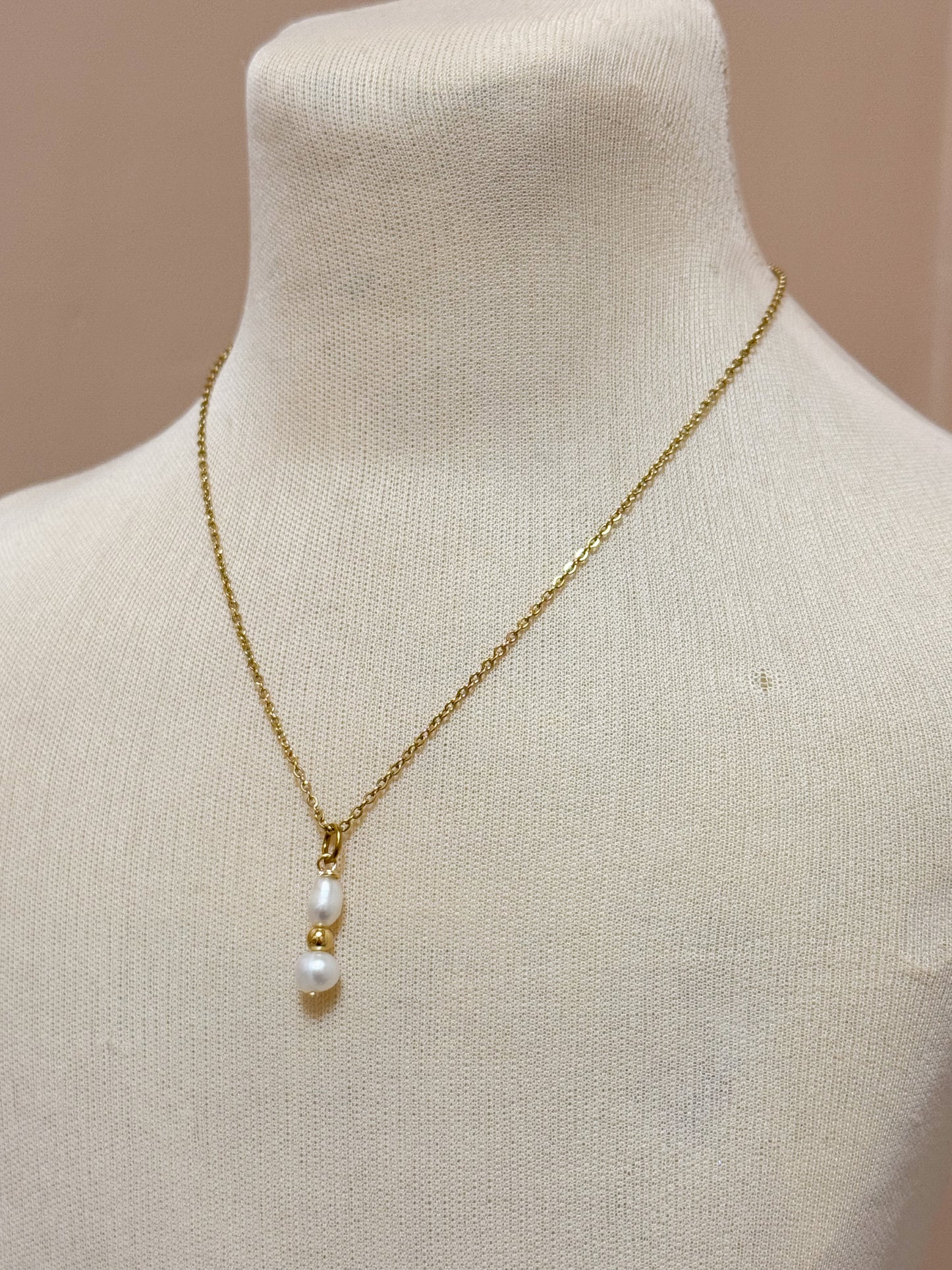 Dainty Pearls