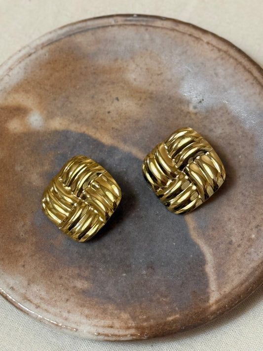 Weave Studs